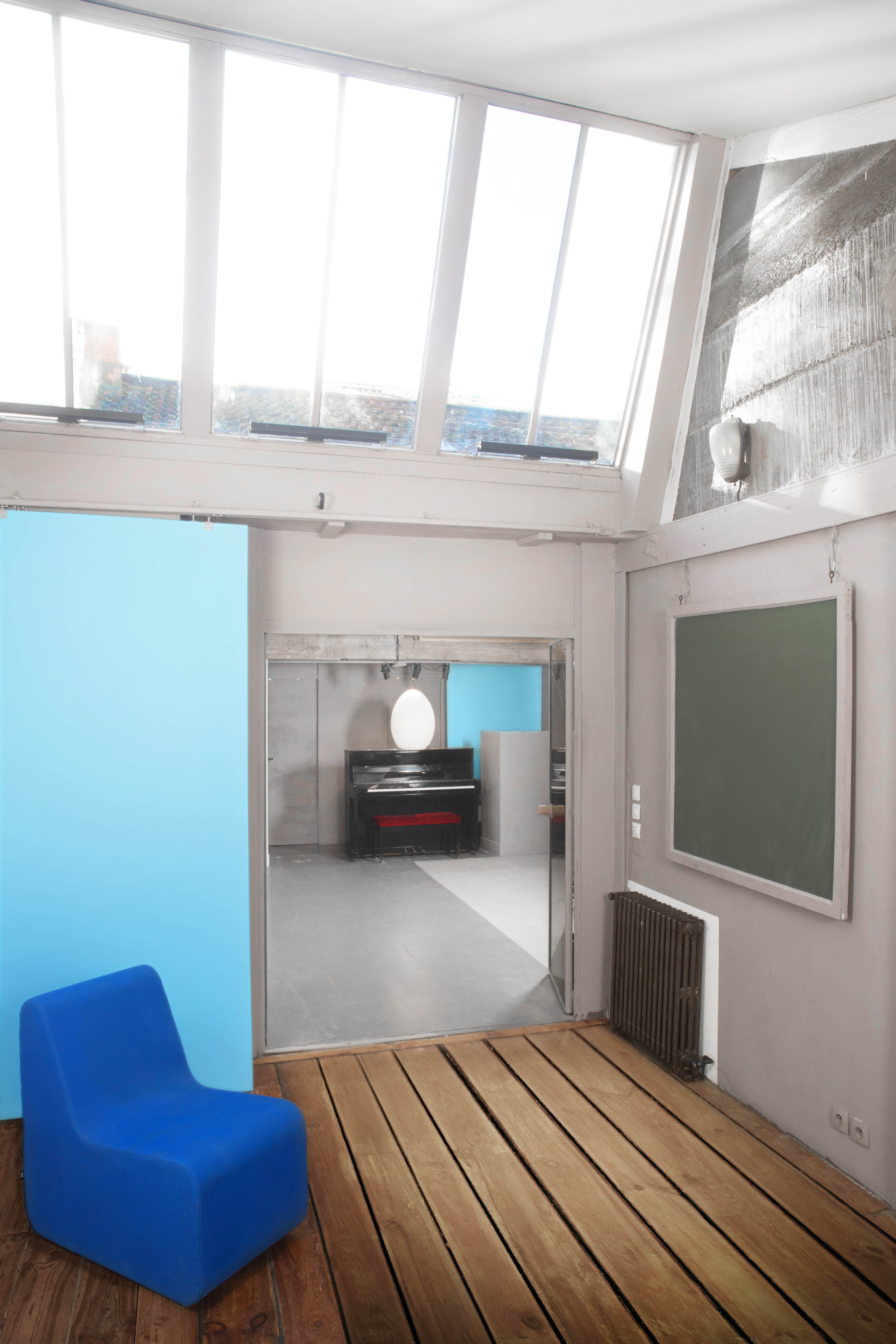 entrée studio photo Montreuil cour calme et accès facile